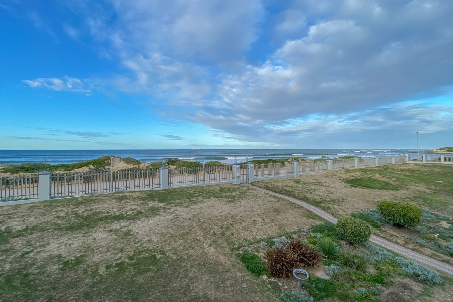 3 Bedroom Property for Sale in Summerstrand Eastern Cape